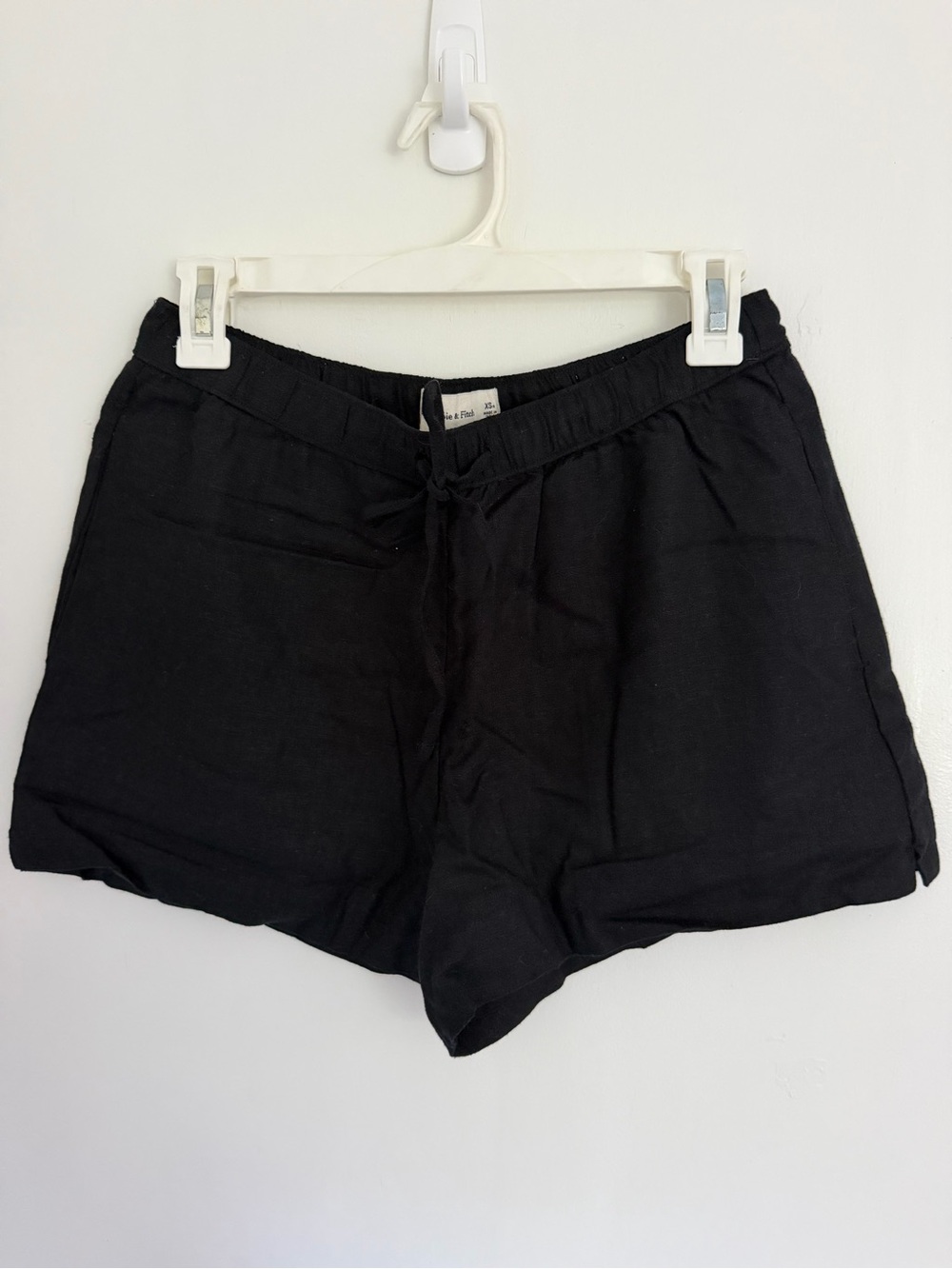 Abercrombie Women’s Black Drawstring Linen Shorts